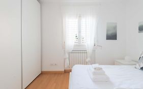 Loverhome Apartment 3